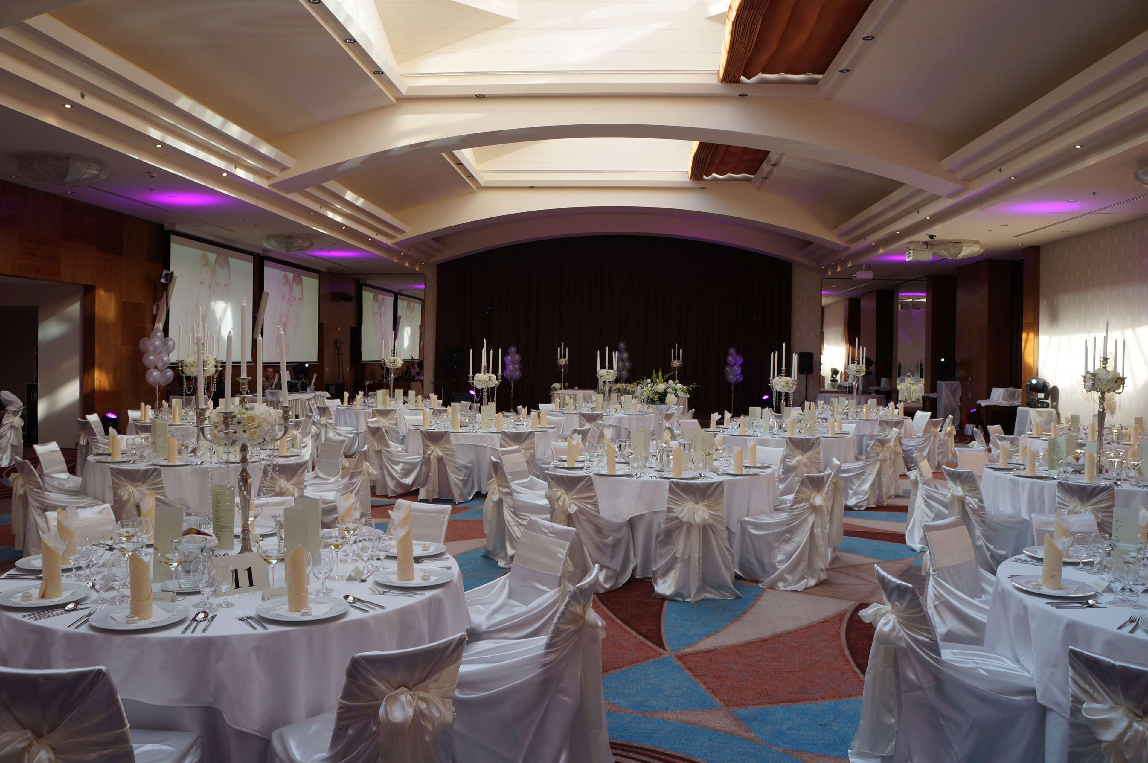 Doubletree By Hilton Bratislava Hotel Buitenkant foto